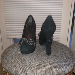 Nine West Woman’s size 8.5 heels